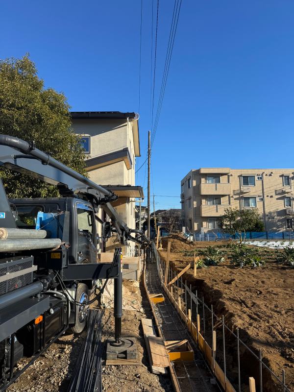 狭い通路の奥まで